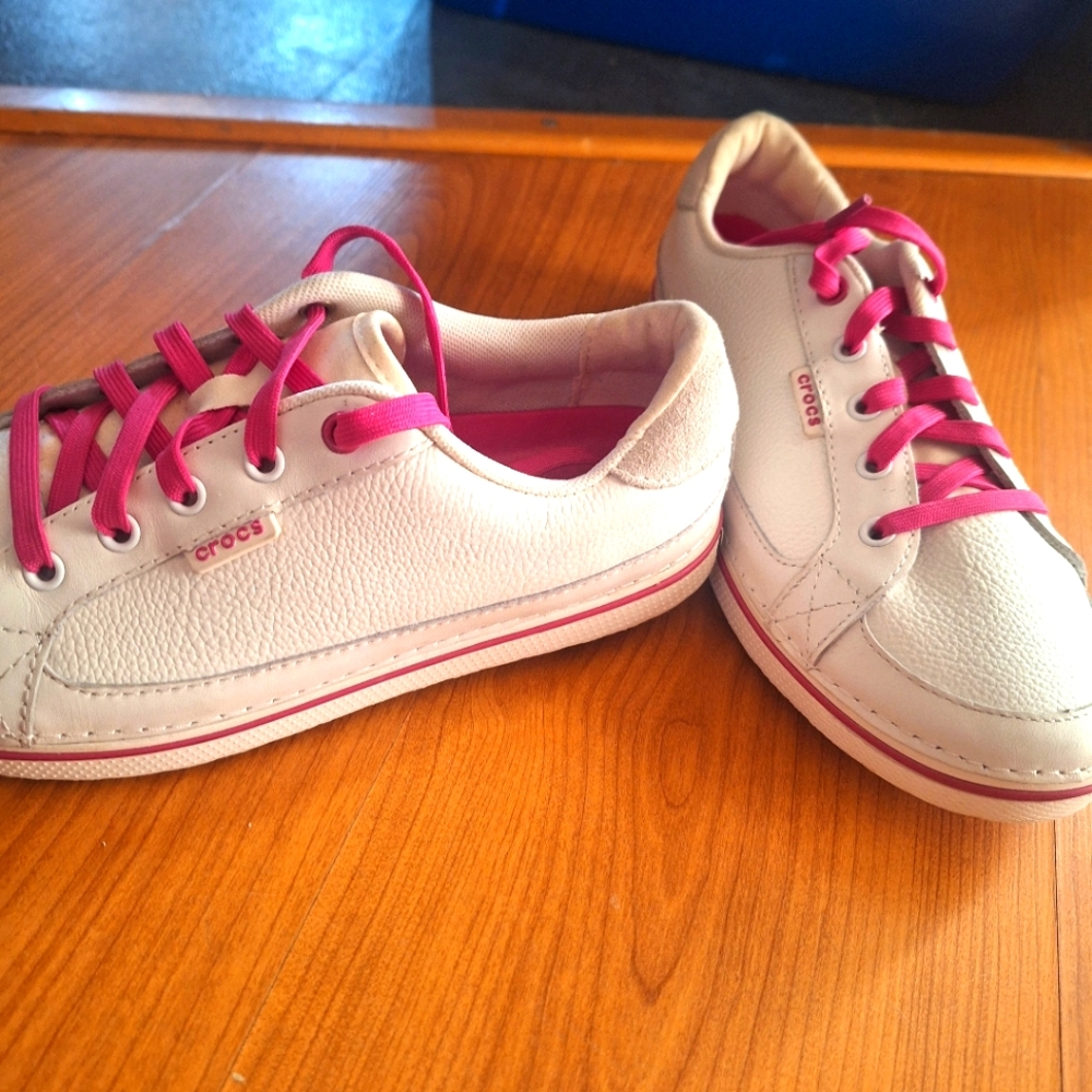Cross golf shoes